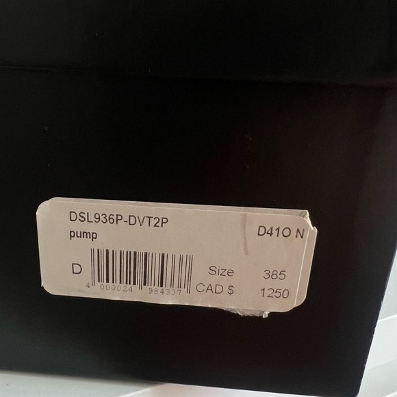 AUTHENTIC Versace Medusa head pumps 38.5 Womens - Picture 5 of 5